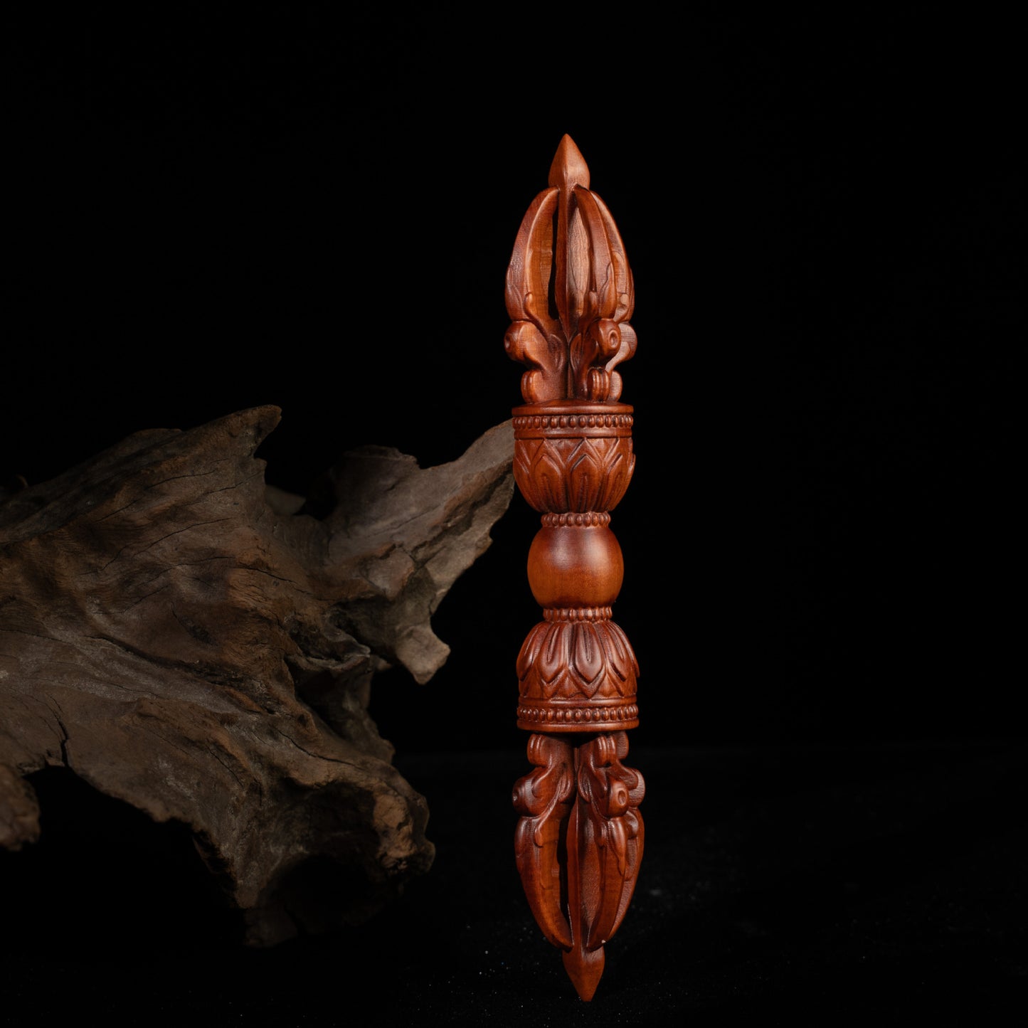 Lightning strike jujube wood demon slaying pestle ornament, diamond pestle, Tibetan Buddhist artifact finely carved